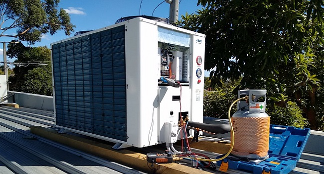 Industrial refrigeration equipment